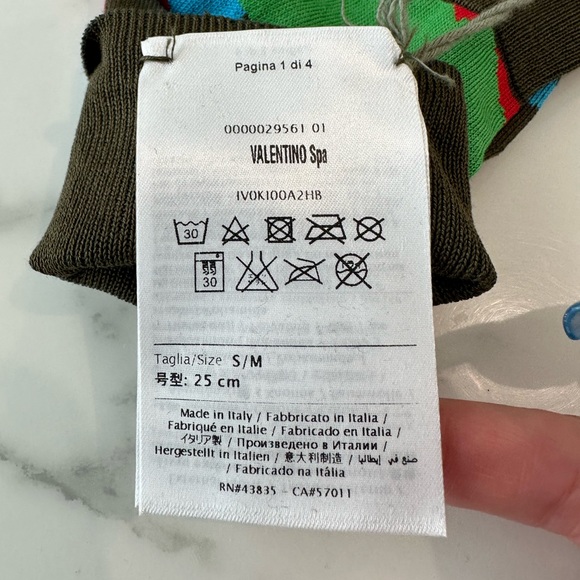 Valentino Men’s Camo Socks - Picture 7 of 7